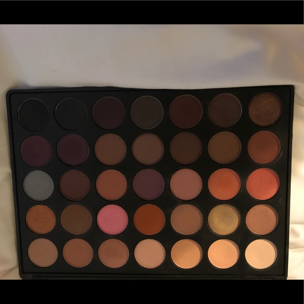 Morphe 35W eyeshadow palette
